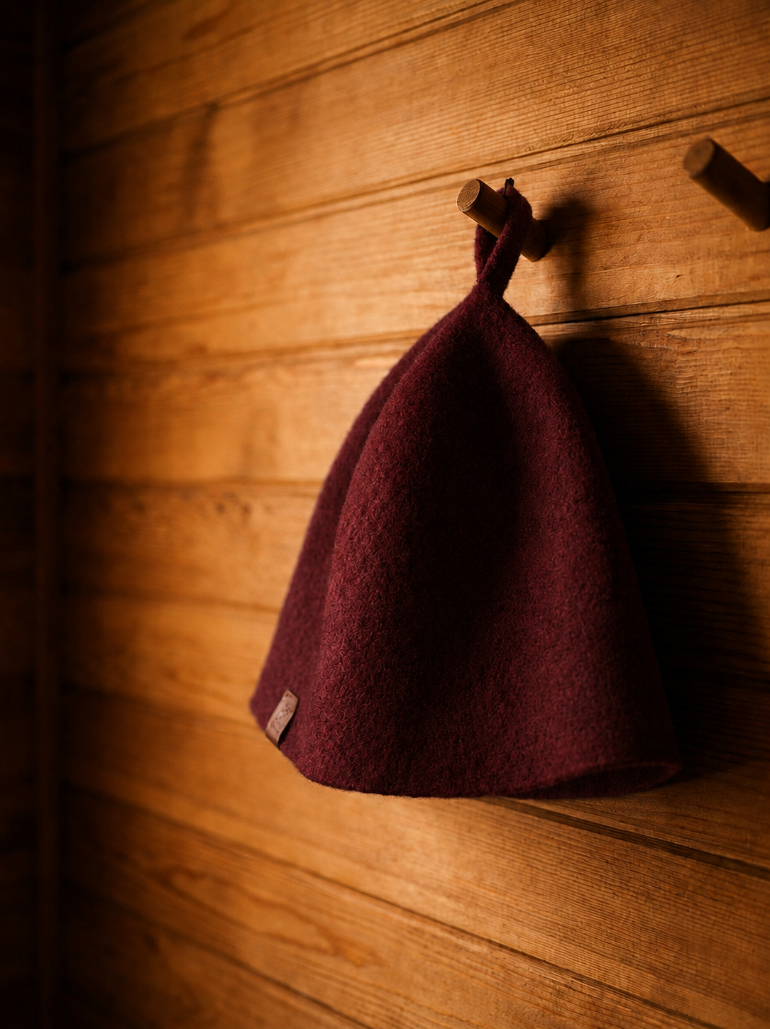 Stretchy Merino Wool Sauna Hat - Cranberry